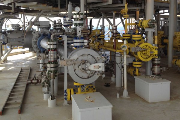 Valve interlocks guarantee safe pigging operation